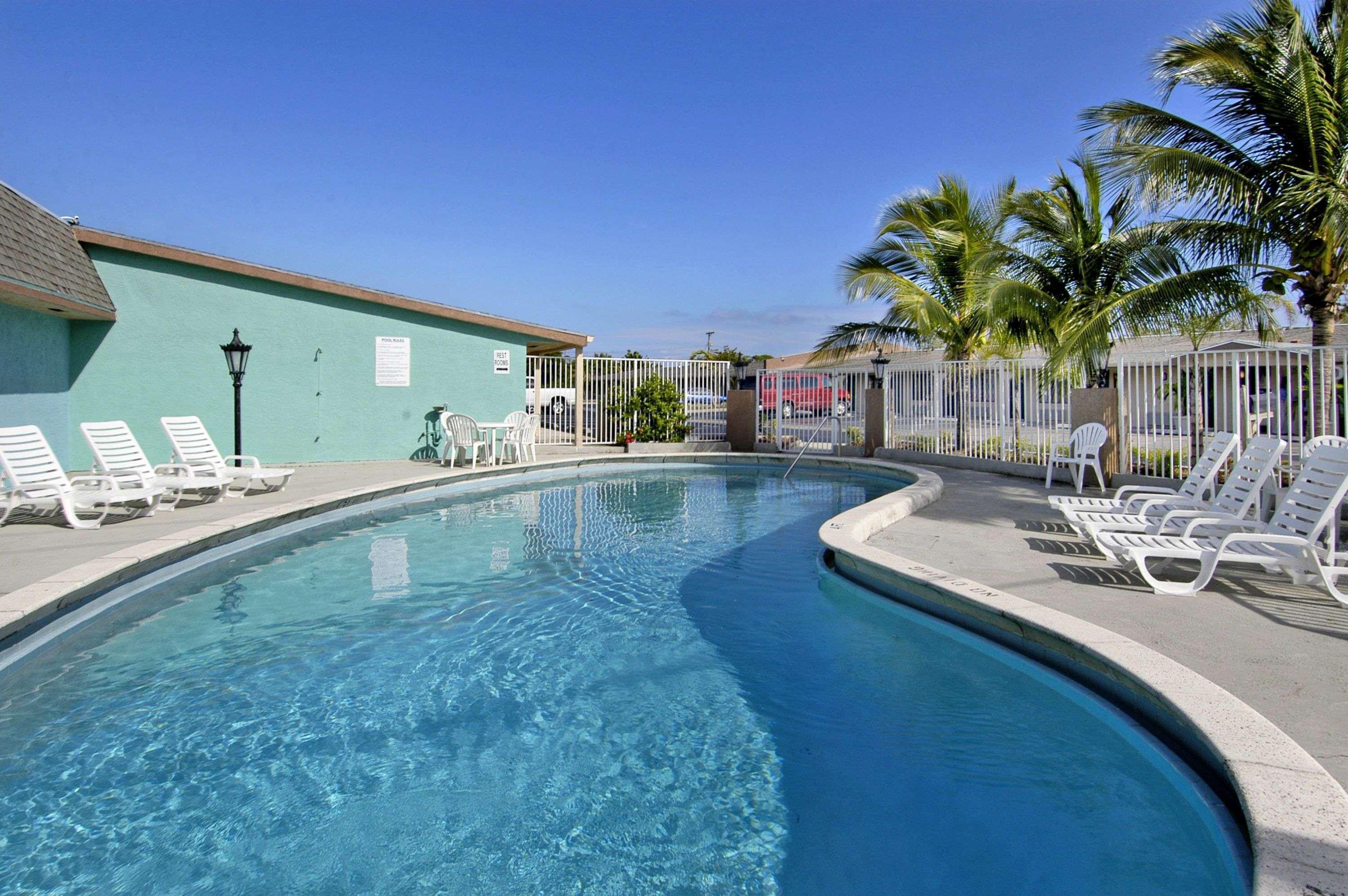 Super 8 By Wyndham Lantana West Palm Beach Εξωτερικό φωτογραφία