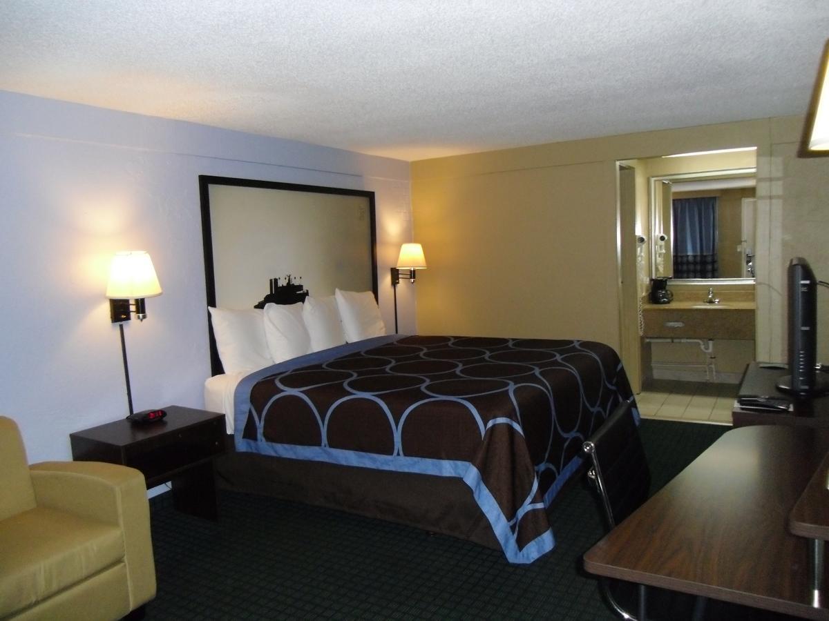 Super 8 By Wyndham Lantana West Palm Beach Εξωτερικό φωτογραφία